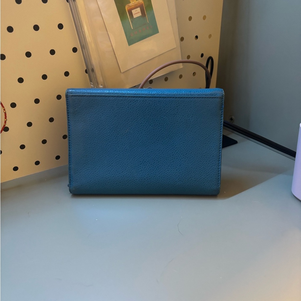 Chanel Electric Blue Caviar Leather Vintage Timeless Large Wallet - Picture 2 of 13